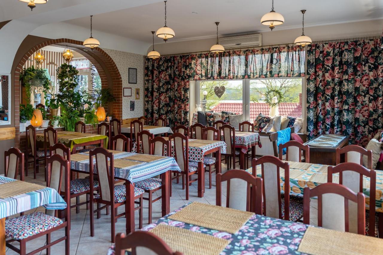 Gosciniec Skolimowka Restauracja I Pokoje Ze Sniadaniem Na Kaszubach Chmielno Buitenkant foto