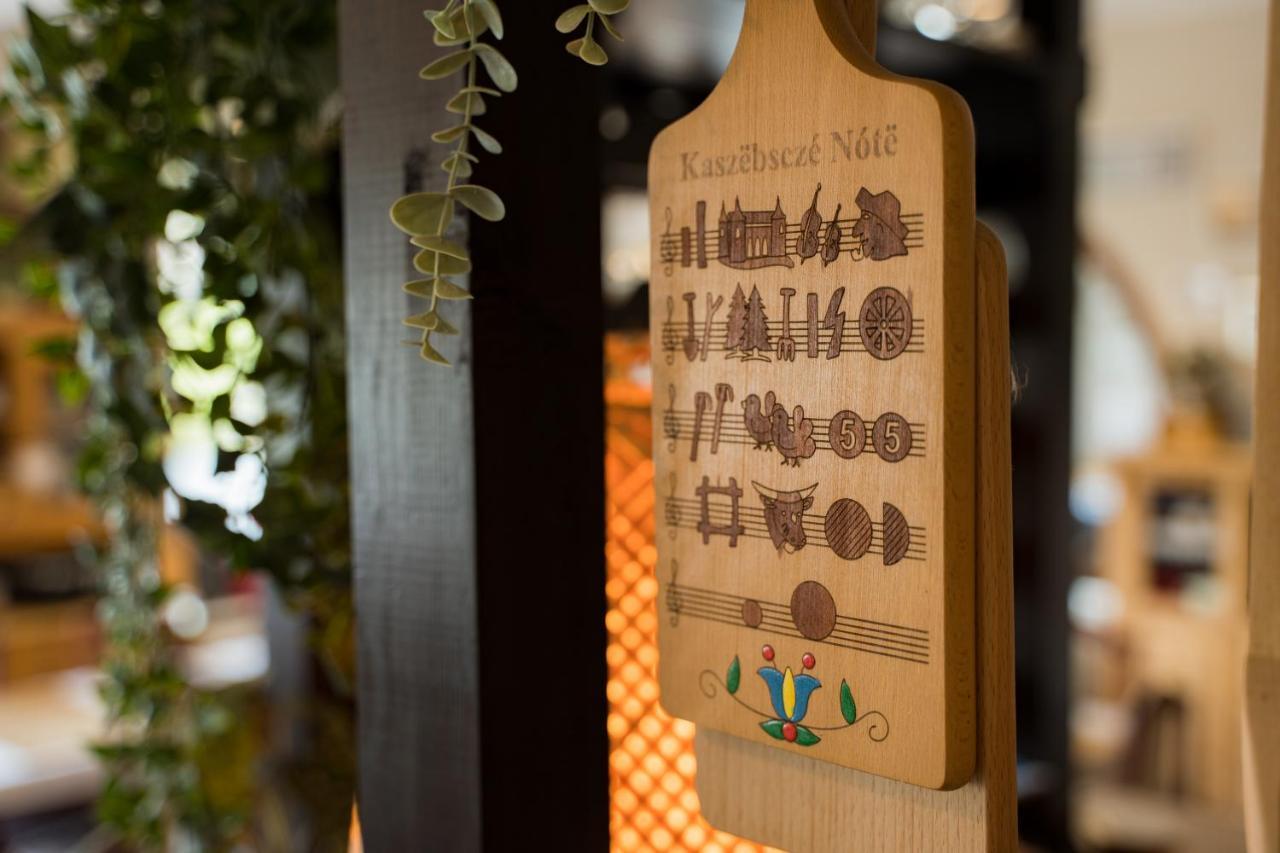 Gosciniec Skolimowka Restauracja I Pokoje Ze Sniadaniem Na Kaszubach Chmielno Buitenkant foto