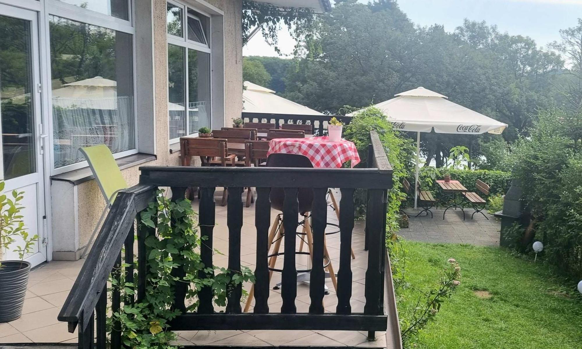 Gosciniec Skolimowka Restauracja I Pokoje Ze Sniadaniem Na Kaszubach Chmielno Buitenkant foto
