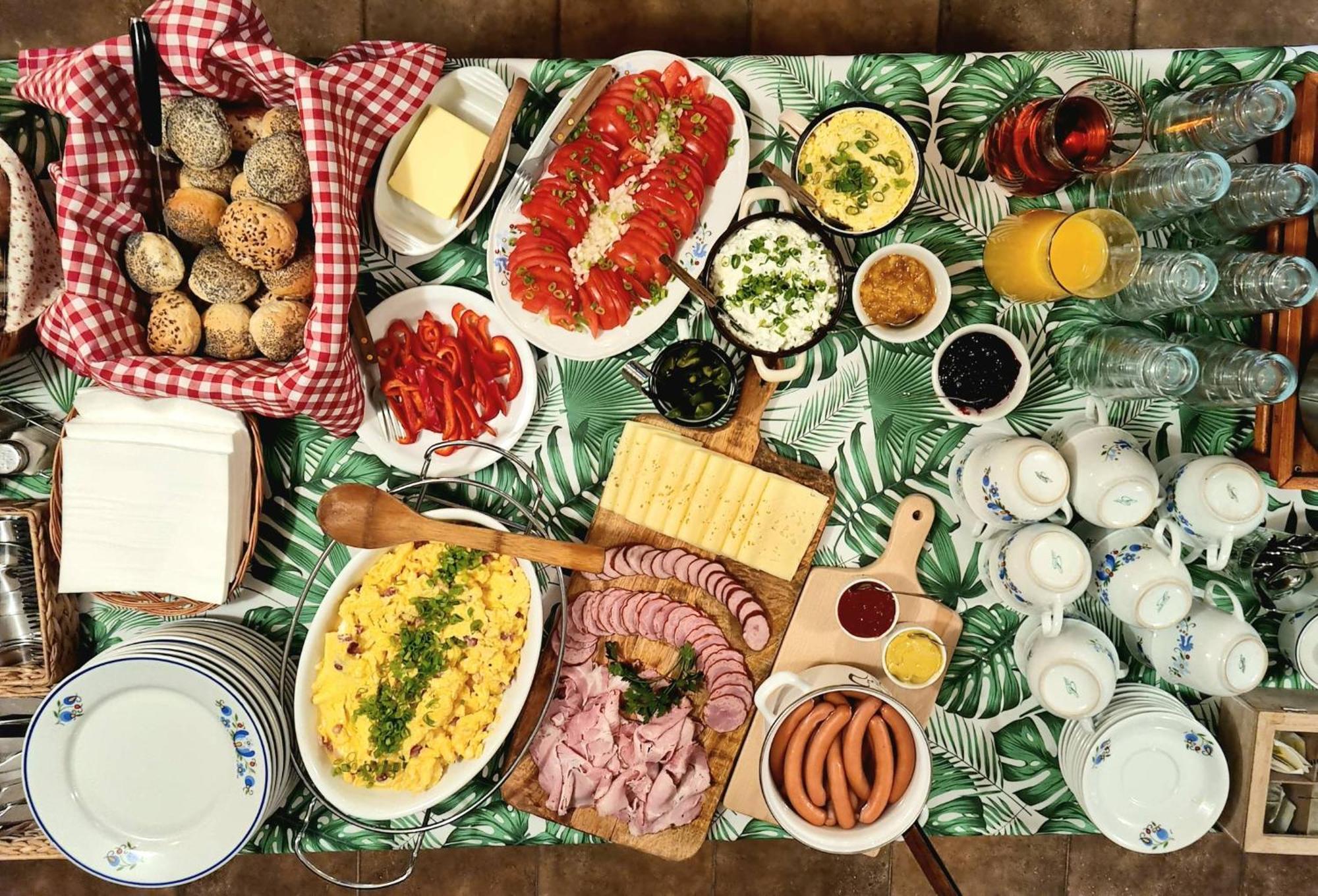 Gosciniec Skolimowka Restauracja I Pokoje Ze Sniadaniem Na Kaszubach Chmielno Buitenkant foto